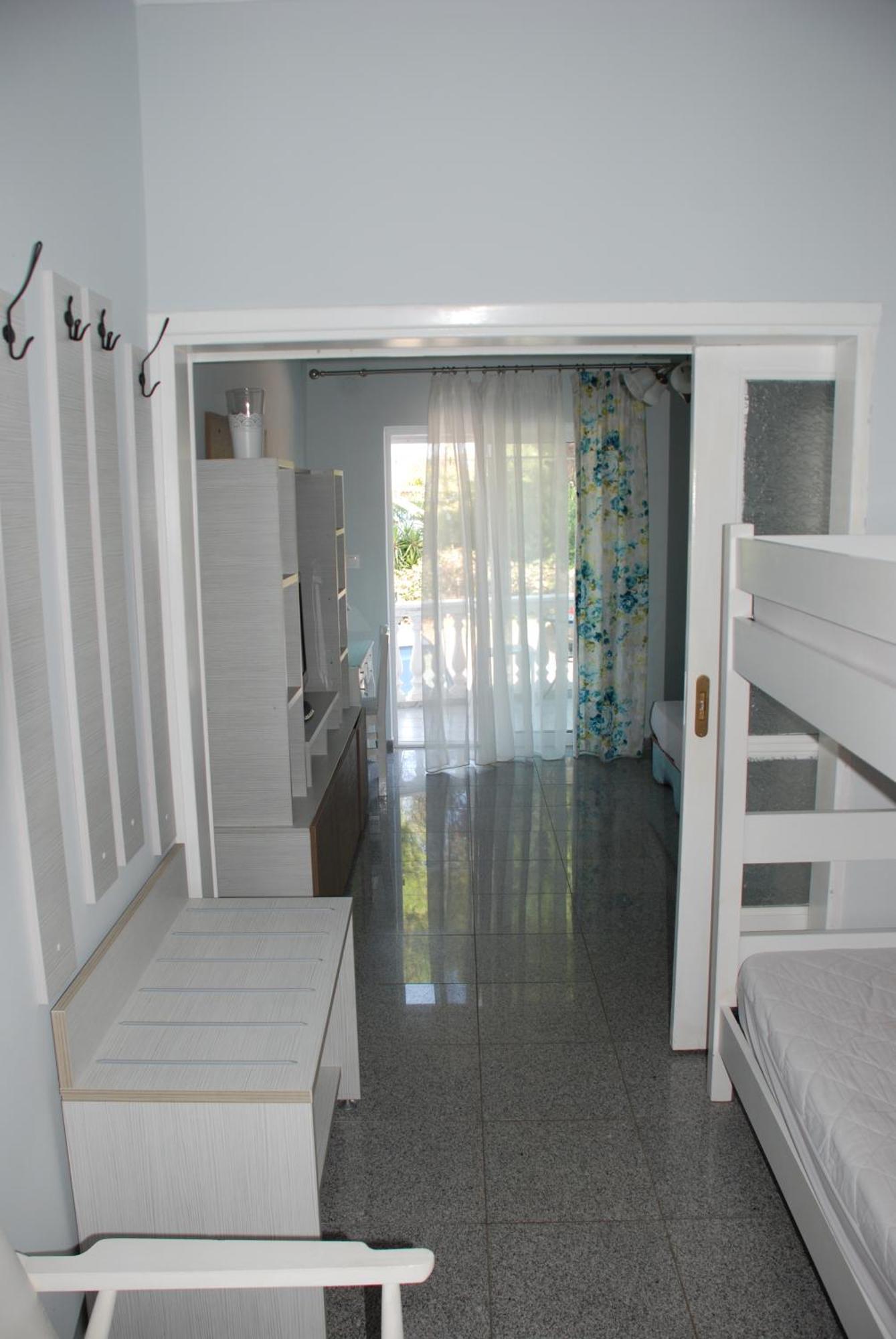 Diaporos Hotel Вурвуру Экстерьер фото